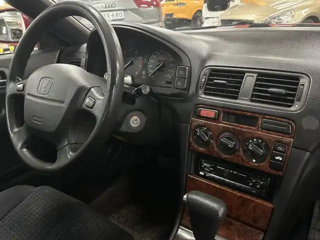 Punainen Sedan, Honda Accord – GCL-489