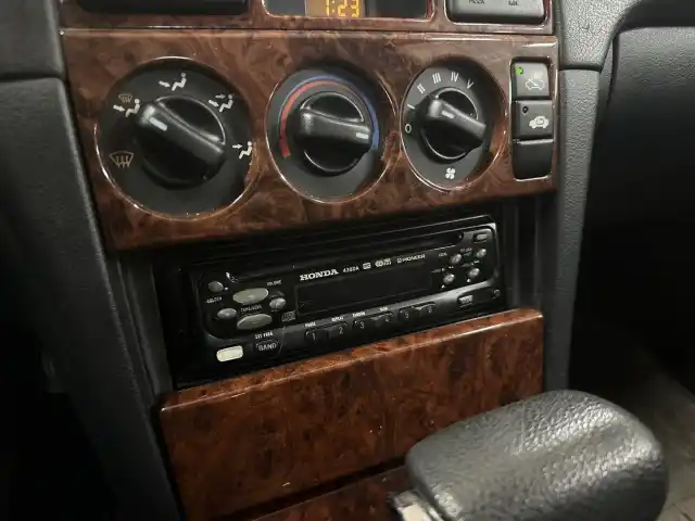 Punainen Sedan, Honda Accord – GCL-489