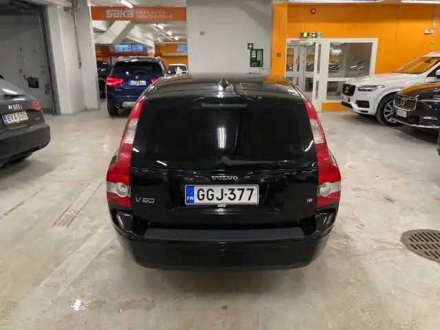 Musta Farmari, Volvo V50 – GGJ-377