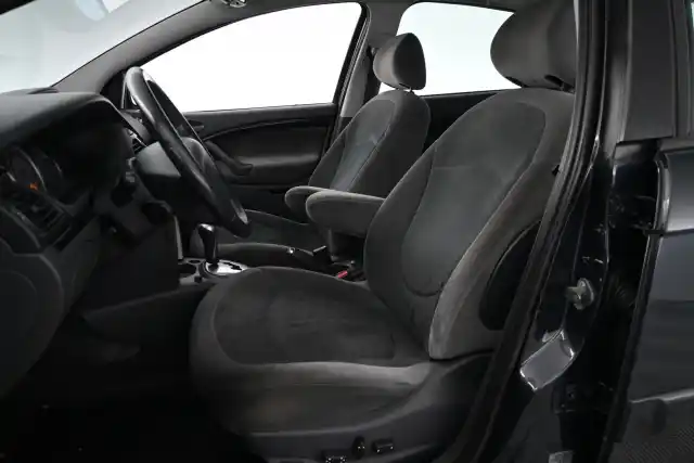 Harmaa Viistoperä, Citroen C5 – GHI-164
