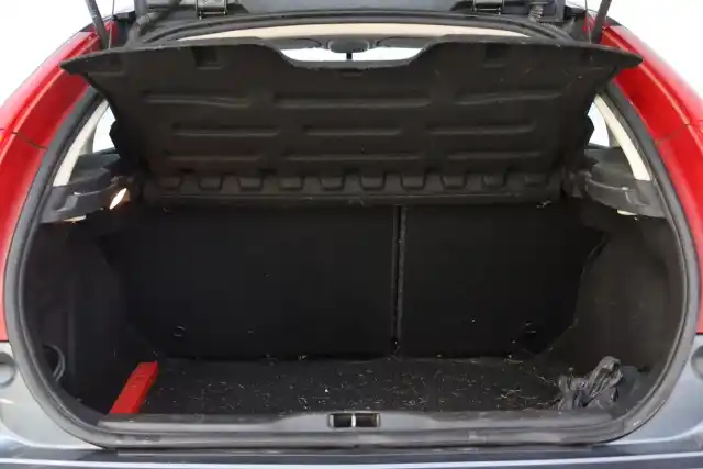 Hopea Viistoperä, Citroen C4 – GHM-500