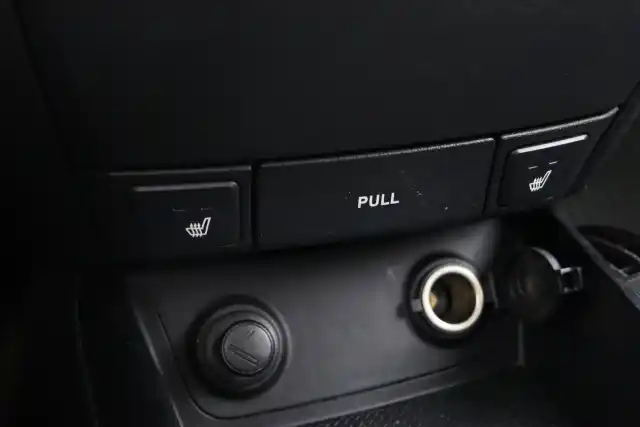 Sininen Tila-auto, Hyundai i30 – GHT-805