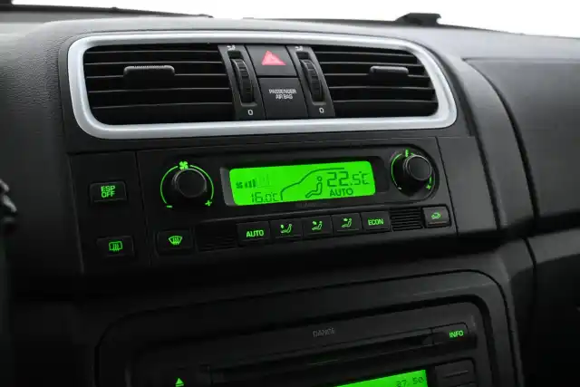 Harmaa Farmari, Skoda Fabia – GHX-752