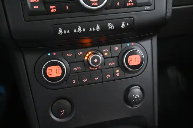 Musta Maastoauto, Nissan Qashqai – GHY-559