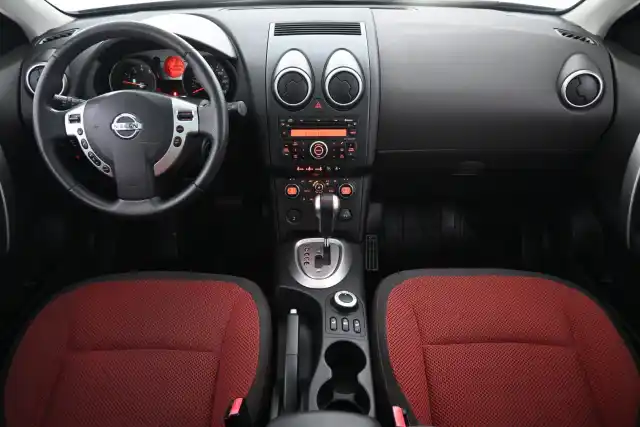 Musta Maastoauto, Nissan Qashqai – GHY-559