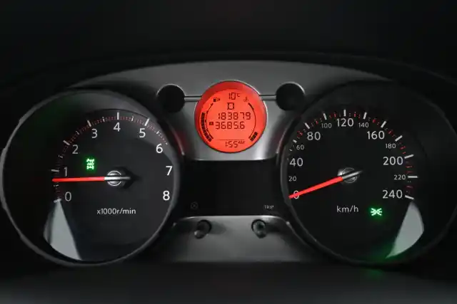 Musta Maastoauto, Nissan Qashqai – GHY-559