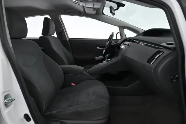 Valkoinen Viistoperä, Toyota Prius – GIY-948