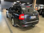 Musta Farmari, Skoda Octavia – GJB-835, kuva 3