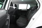 Valkoinen Viistoperä, Volkswagen Golf – GJE-735, kuva 14