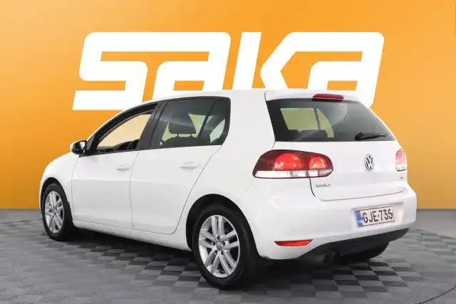 Valkoinen Viistoperä, Volkswagen Golf – GJE-735