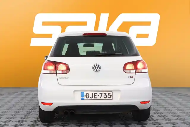 Valkoinen Viistoperä, Volkswagen Golf – GJE-735