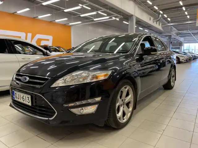 Musta Sedan, Ford Mondeo – GJI-613