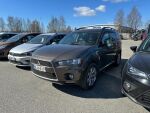 Ruskea (beige) Maastoauto, Mitsubishi Outlander – GJJ-517, kuva 1