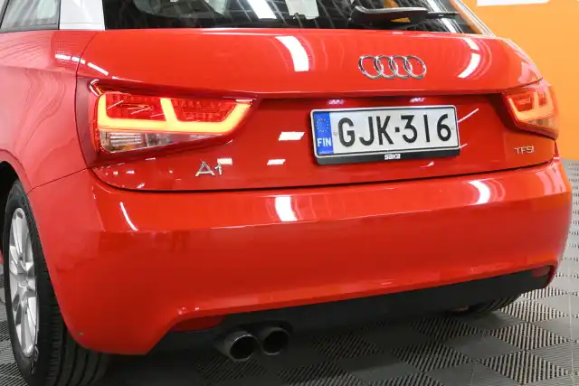 Punainen Viistoperä, Audi A1 – GJK-316