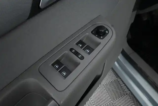 Harmaa Tila-auto, Volkswagen Sharan – GJK-435