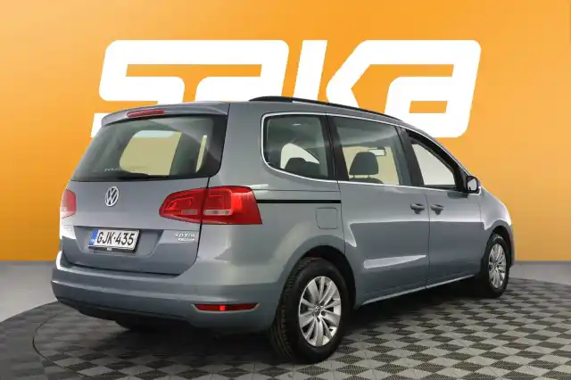 Harmaa Tila-auto, Volkswagen Sharan – GJK-435