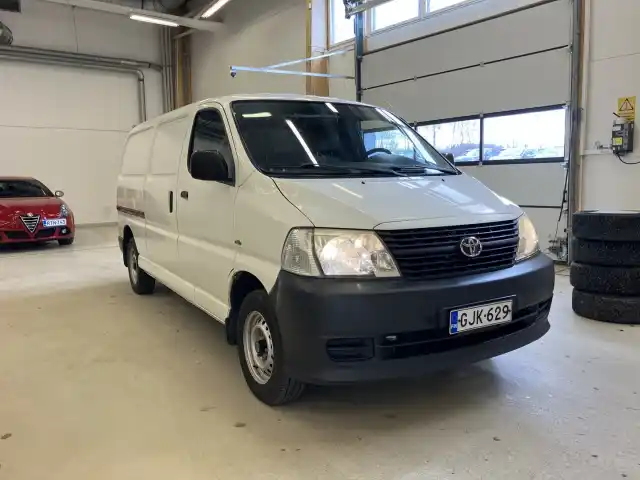 Valkoinen Pakettiauto, Toyota Hiace – GJK-629