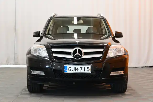 Musta Maastoauto, Mercedes-Benz GLK – GJM-715