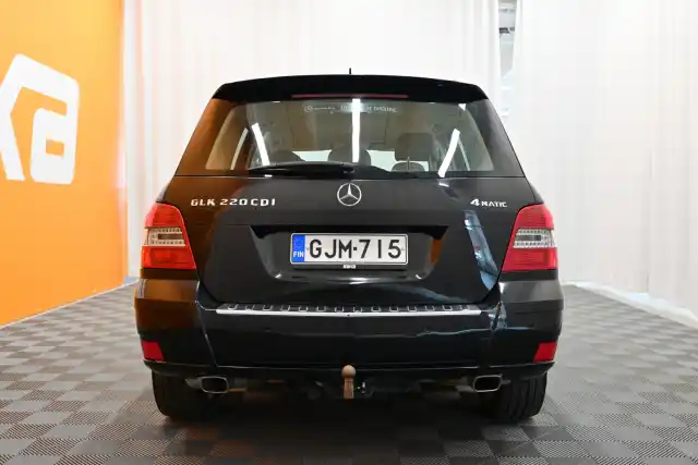 Musta Maastoauto, Mercedes-Benz GLK – GJM-715