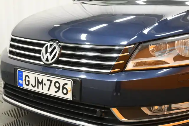 Sininen Farmari, Volkswagen Passat – GJM-796