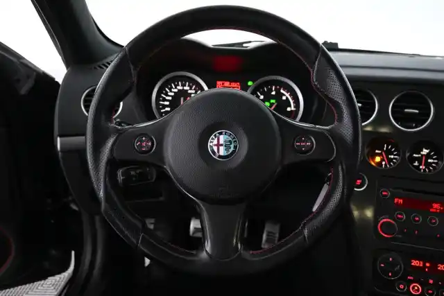 Musta Farmari, Alfa Romeo 159 – GJN-340