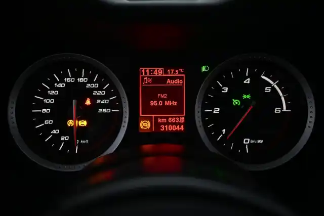 Musta Farmari, Alfa Romeo 159 – GJN-340