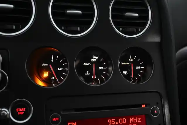 Musta Farmari, Alfa Romeo 159 – GJN-340