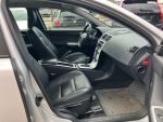 Harmaa Farmari, Volvo V50 – GJP-404, kuva 3