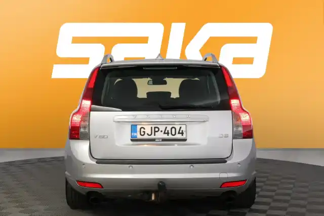 Harmaa Farmari, Volvo V50 – GJP-404