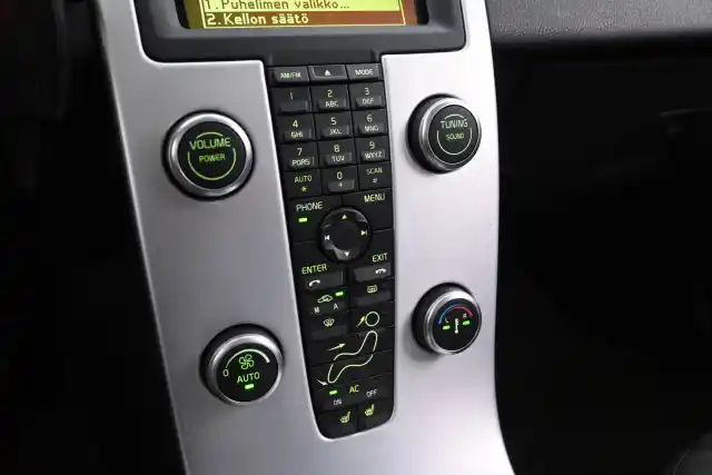 Harmaa Farmari, Volvo V50 – GJP-404