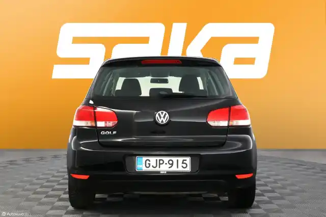 Musta Viistoperä, Volkswagen Golf – GJP-915