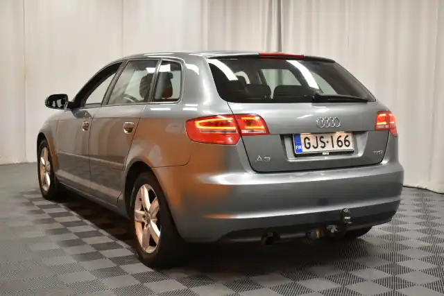 Harmaa Viistoperä, Audi A3 – GJS-166