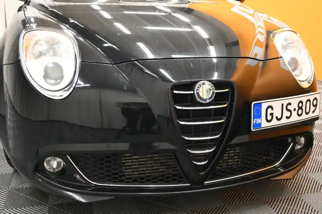 Musta Viistoperä, Alfa Romeo Mito – GJS-809