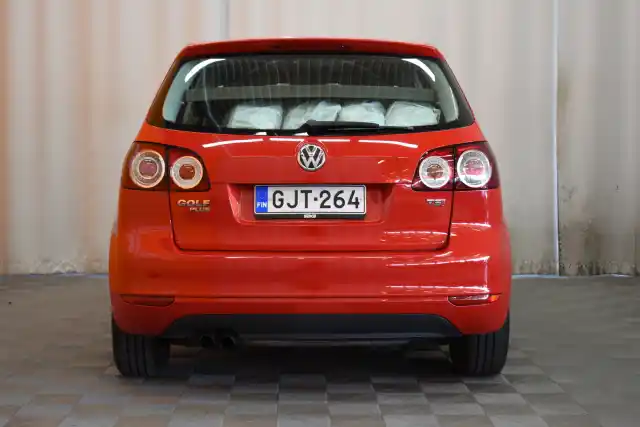 Punainen Tila-auto, Volkswagen Golf Plus – GJT-264