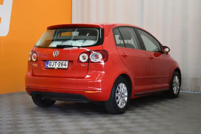 Punainen Tila-auto, Volkswagen Golf Plus – GJT-264