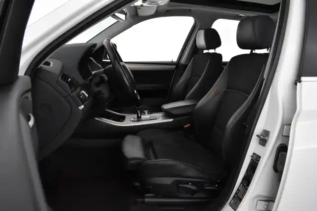 Valkoinen Maastoauto, BMW X3 – GJU-493