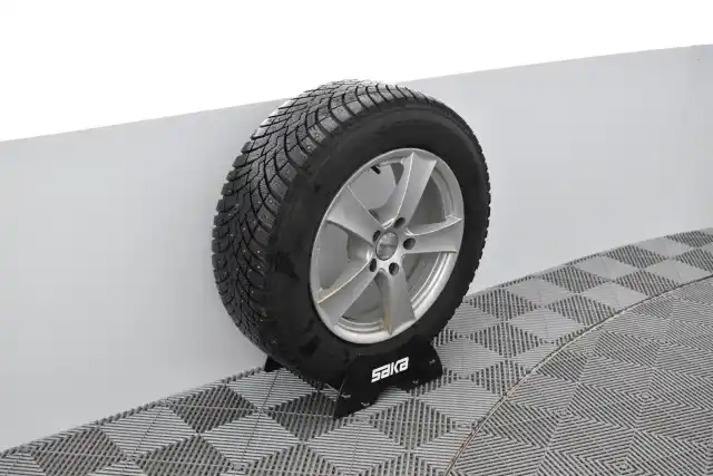 Valkoinen Maastoauto, BMW X3 – GJU-493