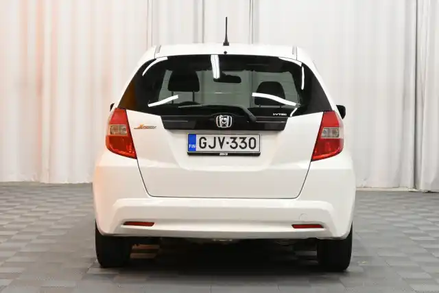 Valkoinen Viistoperä, Honda Jazz – GJV-330