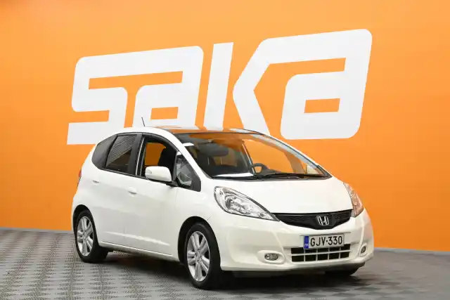 Valkoinen Viistoperä, Honda Jazz – GJV-330