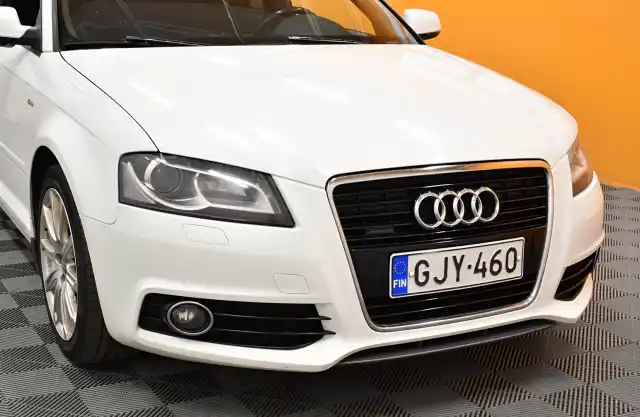 Valkoinen Viistoperä, Audi A3 – GJY-460