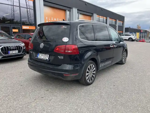 Musta Tila-auto, Volkswagen Sharan – GJY-529