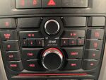 Hopea Farmari, Opel Astra – GKB-792, kuva 11