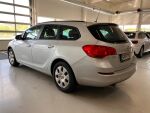 Hopea Farmari, Opel Astra – GKB-792, kuva 4