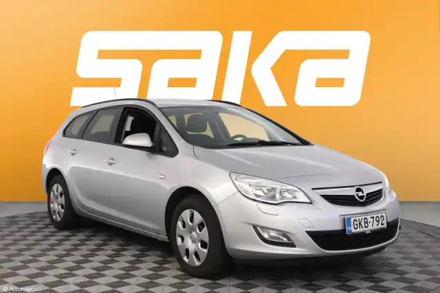 Hopea Farmari, Opel Astra – GKB-792