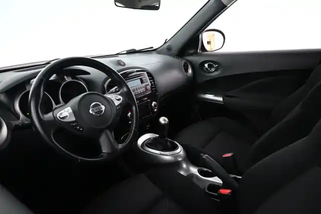 Punainen Viistoperä, Nissan Juke – GKE-189