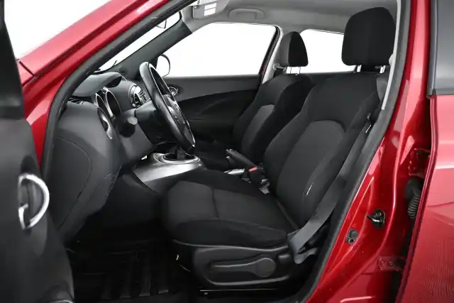 Punainen Viistoperä, Nissan Juke – GKE-189