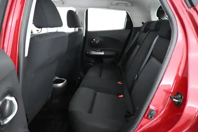 Punainen Viistoperä, Nissan Juke – GKE-189