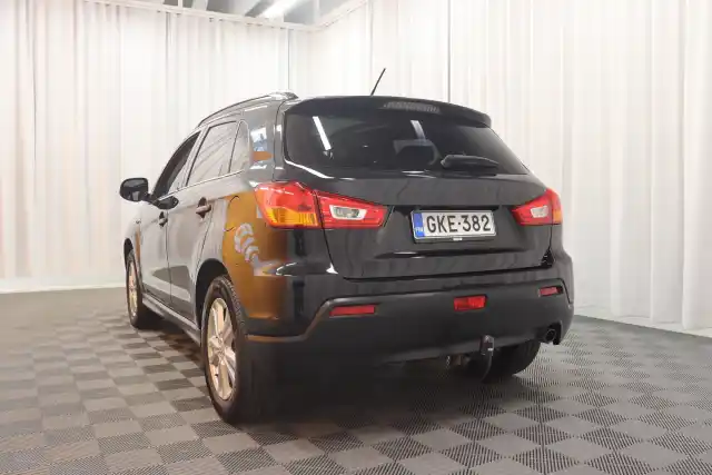 Musta Maastoauto, Mitsubishi ASX – GKE-382