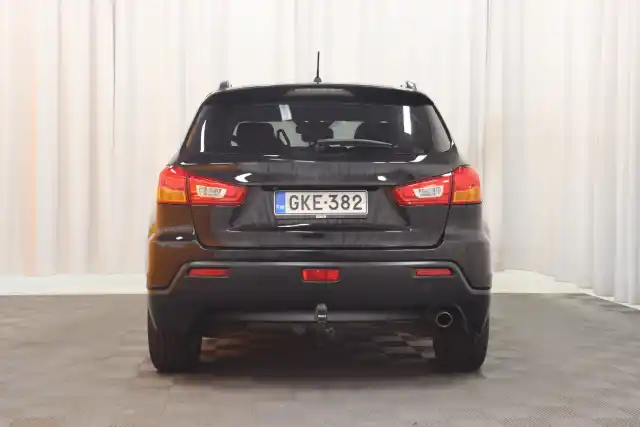 Musta Maastoauto, Mitsubishi ASX – GKE-382