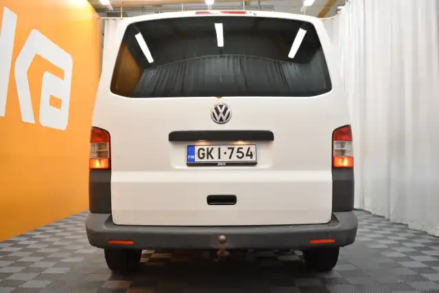 Valkoinen Pakettiauto, Volkswagen Transporter – GKI-754
